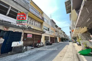  อาคารพาณิชย์ ประชาราษฎร์สาย 1 ซอย 14 (ซอยจันทร์ลอย) เนื้อที่ 11.3 ตรว. ถนนประชาราษฎร์สาย 1 แขวงบางซื่อ เขตดุสิต กรุงเทพฯ