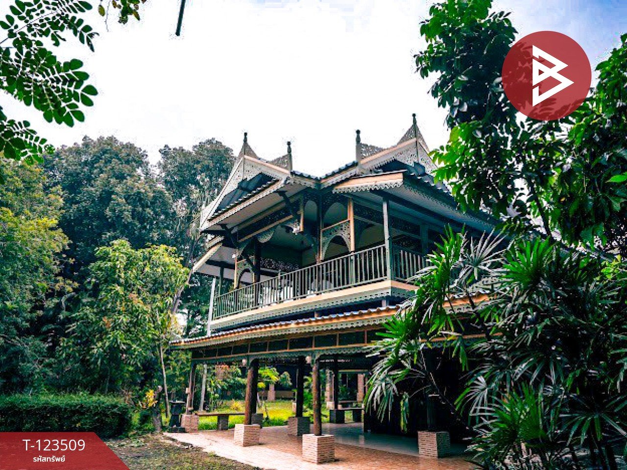 ขายบ้านเรือนไทยไม้สักและหอประชุม เนื้อที่ 44 ไร่ 36 ตร.วา บ้านหมี่  ลพบุรี