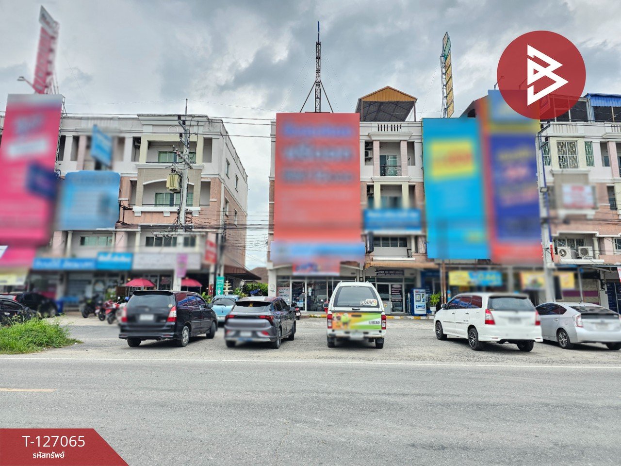 ขายอาคารพาณิชย์ 4 ชั้นหลังริมพร้อมผุู้เช่า เนื้อที่ 29.5 ตารางวา หนองปรือ บางละมุง ชลบุรี