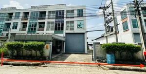 ขายมินิแฟคตอรี่สำหรับ SME หน้ากว้าง 15 เมตร ยาว45 เมตร, ทิศใต้,ราคา 8 ล้าน พร้อม Forklift และอื่นๆ  💥 อยู่ในโครงการ T.K. factory park ปทุมธานี 