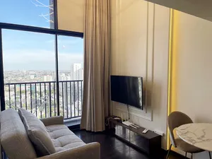 Call : 064-992-8997 ให้เช่า หรือ ขาย Condo Park Origin Thonglor ใกล้ BTS ทองหล่อ Duplex 2 ชั้น 45 ตารางเมตร 2 ห้องนอน ชั้น30 ตึก C ตกแต่งครบ