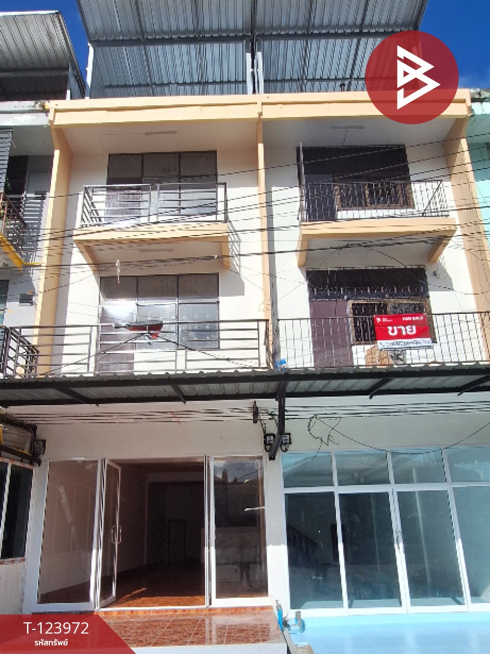 ขายอาคารพาณิชย์ 3 ชั้น โพธิ์เสด็จ นครศรีธรรมราช รีโนเวทพร้อมอยู่