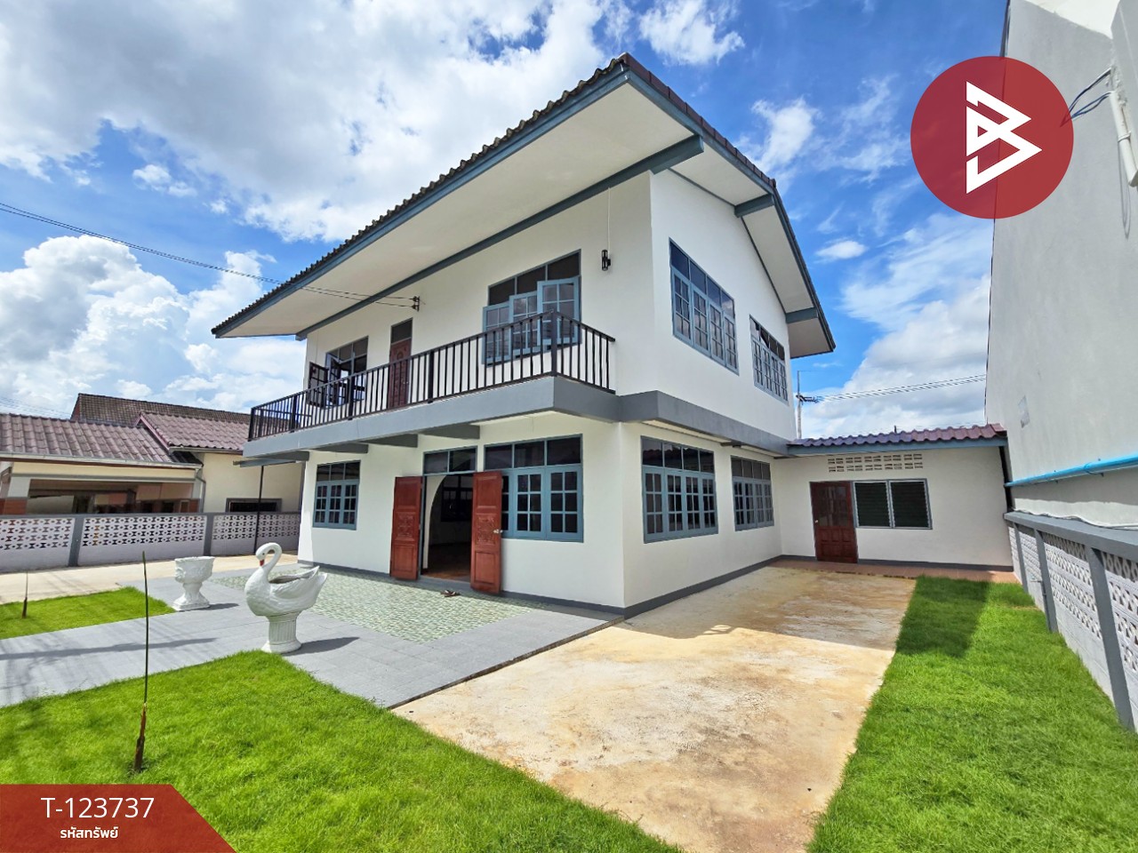 ขายบ้านเดี่ยว 2 ชั้น เนื้อที่ 1 งาน ถ.รักศักดิ์ชมูล ท่าช้าง จันทบุรี