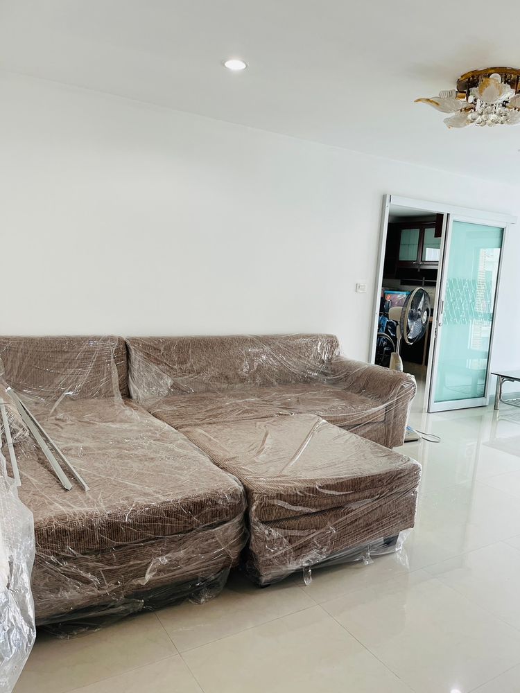 ขายคอนโดรีเจ้นท์โฮมเฟส 8 ชั้น 5 ห้องมุม วิวสระว่ายน้ำ ทำเลดี   , ภาพที่ 4