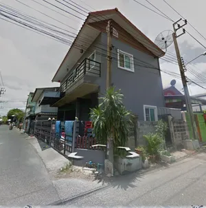 ขายบ้าน2ชั้น ด่านสำโรง50/22 ทำเลดี เดินทางสะดวก 