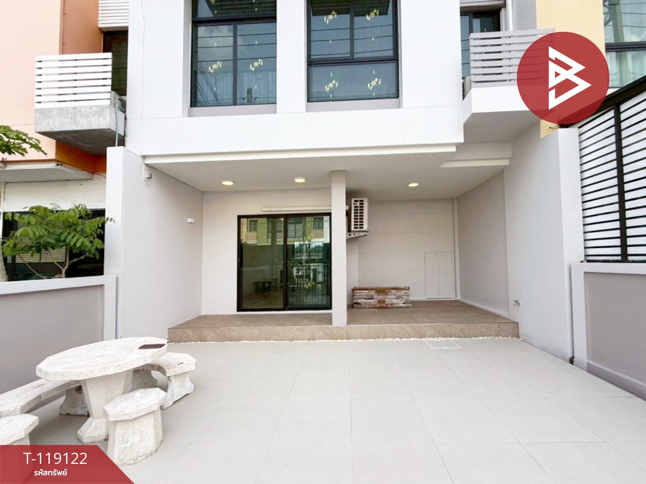 ขายทาวน์เฮ้าส์ หมู่บ้านไอดีไซน์ ลำลูกกา-คลอง 3 (I-design Lumlukka-Klong 3) ปทุมธานี