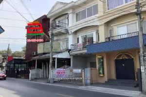 ทาวน์โฮม แยกถนนสังคมสงเคราะห์ เนื้อที่ 25 ตรว. ใกล้เซ็นทรัลอีสต์วิลล์ แขวงวังทองหลาง เขตวังทองหลาง