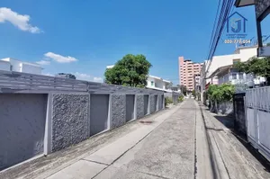 ขายที่ดินเปล่า 182 ตรว.ซอยอินทามระ 28 (รัชดาภิเษก–สุทธิสาร) ใกล้ MRT สุทธิสาร–BTS สะพานควาย