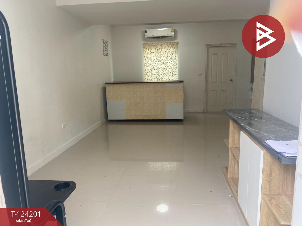 ขายทาวน์เฮ้าส์ หมู่บ้านลลิลทาวน์ ไลโอ บลิสซ์ ลาดกระบัง-สุวรรณภูมิ (Lalin Town Lio Bliss Latkrabang-Suvarnabhumi) บางเสาธง สมุทรปราการ