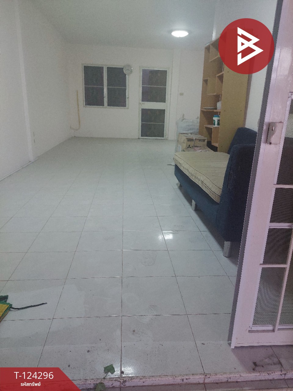 ขายทาวน์เฮ้าส์ 2 ชั้น หมุ่บ้านลดาสิริ บ้านกล้วย-ไทรน้อย นนทบุรี