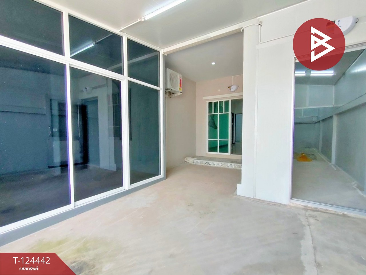 ขายทาวน์เฮ้าส์ หมู่บ้านนิราวิลล์ วิลเลจ เศรษฐกิจ-พันธุวงษ์ (Niraville Village) สมุทรสาคร
