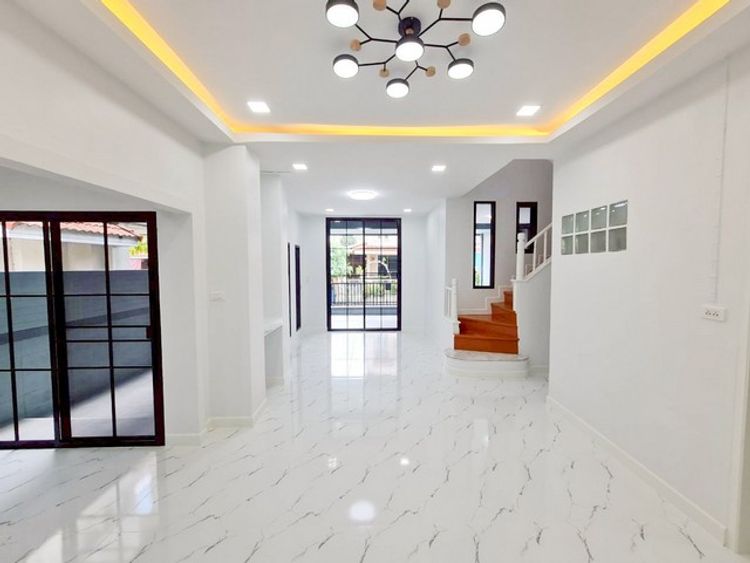 บ้านรีโนเวทใหม่ วรารักษ์ รังสิต คลอง 3 พร้อมเข้าอยู่ เดินทางสะดวก , ภาพที่ 4