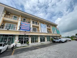 ขายด่วนอาคารพาณิชย์ 3 โครงการ ริทซ์วิลล์ บางนา Ritz Town Bangna ใกล้ ABAC บางนา 