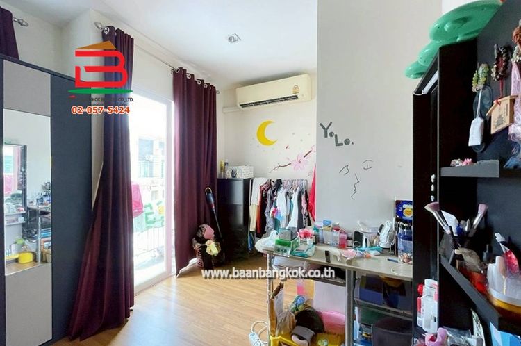 ทาวน์เฮาส์ หมู่บ้าน โกลเด้นทาวน์ วัชรพล-สุขาภิบาล 5 เนื้อที่ 21.5 ตรว., ภาพที่ 4