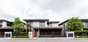 Call : 095-797-8899 Siraninn Residences Pattanakarn ศิรนินทร์ เรสซิเดนเซส พัฒนาการ Ultra-Luxury Single House บนทำเลสุด Prime ใจกลางกรุงเทพ