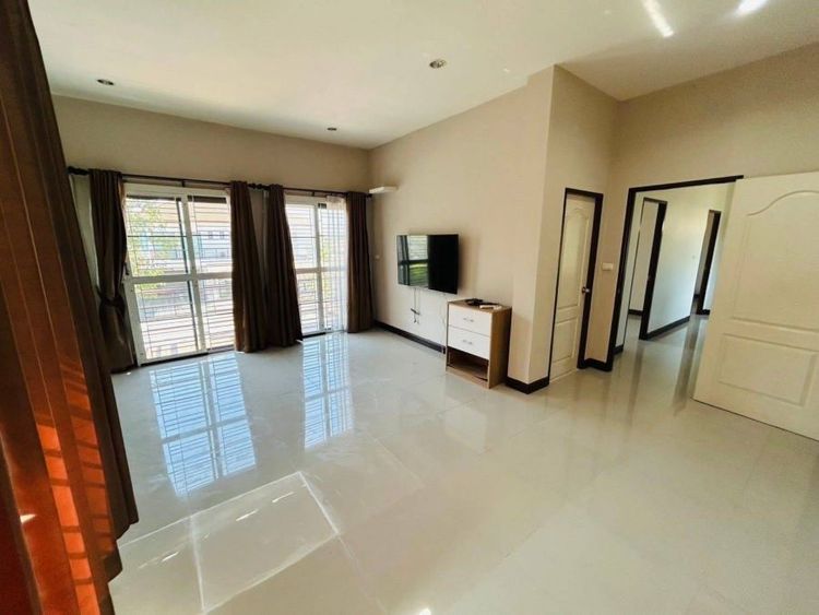 ให้เช่า บ้านเดี่ยว 2 ชั้น 50 ตร.วา รีโนเวทใหม่ ติดถนนสุขุมวิท เพียง 50, ภาพที่ 4