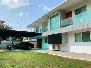 ให้เช่าบ้านเดี่ยว 2 ชั้น เนื้อที่ดิน 80 ตร.ว สไตล์โมเดิร์น สวยใหม่ ทำเลเสนานิคม 1  ใกล้ BTS เสนานิคม เหมาะสำหรับครอบครัว หรือทำเป็นโฮมออฟฟิศ  
