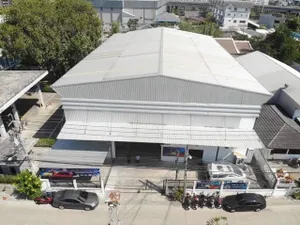 ให้เช่าโกดังพร้อมสำนักงาน 1,300 ตร.ม. ทำเล ย่านวัชรพล  รามอินทรา รถเทรลเลอร์  รถพ่วง เข้าออกสะดวก ใกล้ทางด่วน