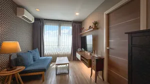 ขายคอนโด Atmoz ลาดพร้าว71 ห้องมุม 2 ห้องนอน ชั้น 6 วิวสระว่ายน้ำและบึงน้ำใหญ่