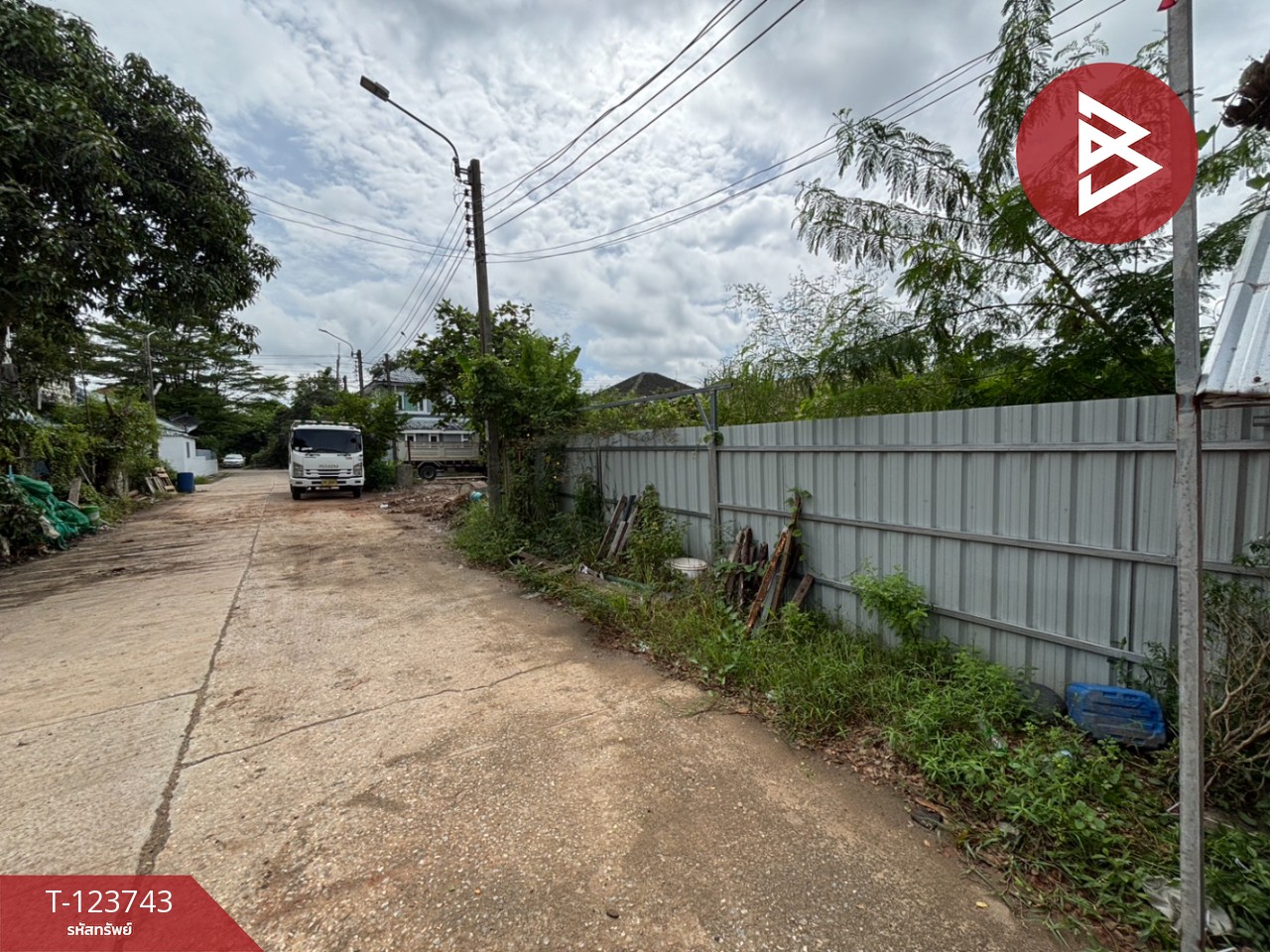 ขายที่ดิน ในหมู่บ้านทรัพย์ไพศาล เนื้อที่ 52 ตร.วา หนองจอก กรุงเทพมหานคร