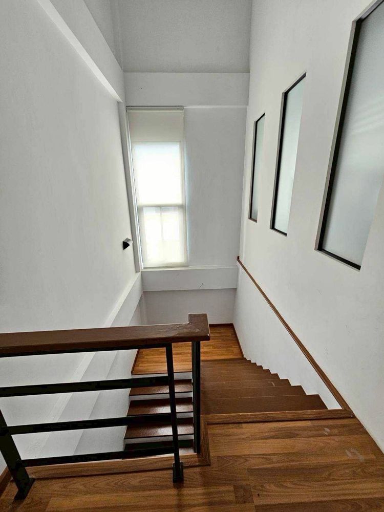  🏡 ขายด่วน! ทาวน์โฮม 3 ชั้นครึ่ง โครงการเฮ้าส์ 35แบบบ้าน MIRACLE, ภาพที่ 4