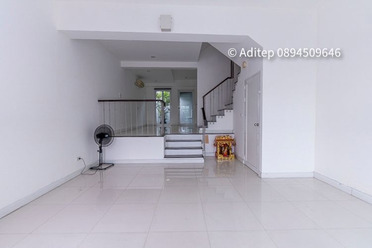 ขายทาวน์โฮม ลาดพร้าว 41 ใกล้ MRT ภาวนา ทำเลทอง รัชดา-ลาดพร้าว ขนาด 3 27, ภาพที่ 4