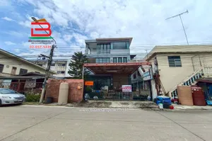 ที่ดินพร้อมสิ่งปลูกสร้าง รังสิต-นครนายก 39 เนื้อที่ 50 ตรว. ตำบลประชาธิปัตย์ อำเภอธัญบุรี จังหวัดปทุมธานี