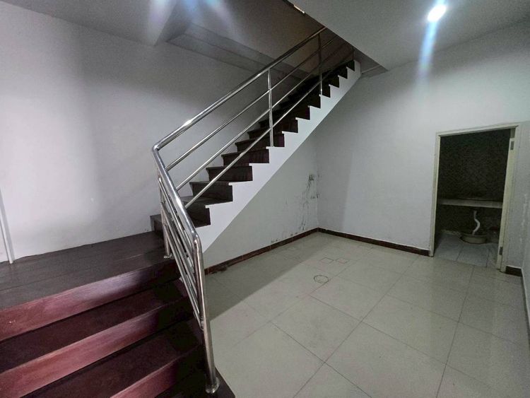 ให้เช่า/ขาย  โรงงาน โกดัง  คลังสินค้า พร้อมออฟฟิศ 2 ชั้น ขนาดเริ่มต้น 3, ภาพที่ 4