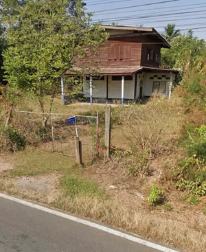 ที่ดินพร้อมบ้าน ติดถนน อำเภอเมือง จังหวัดสุรินทร์