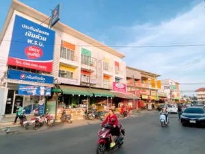 ให้เช่า อาคารพาณิชย์ ตลาดบ้านกอก ทำเลดีมาก