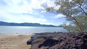 ขายที่ดินเกาะปอ 7 ไร่ ติดชายหาดส่วนตัว ตำบลศาลาด่าน อำเภอเกาะลันตา จังหวัดกระบี่ 81150