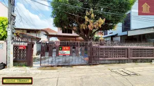 หมู่บ้านพรสว่างนิเวศน์ บ้านเดี่ยวทำเลดี ใกล้ห้างอิมพีเรียลเวิลด์ สำโรงรถไฟฟ้า BTS สถานีสำโรง