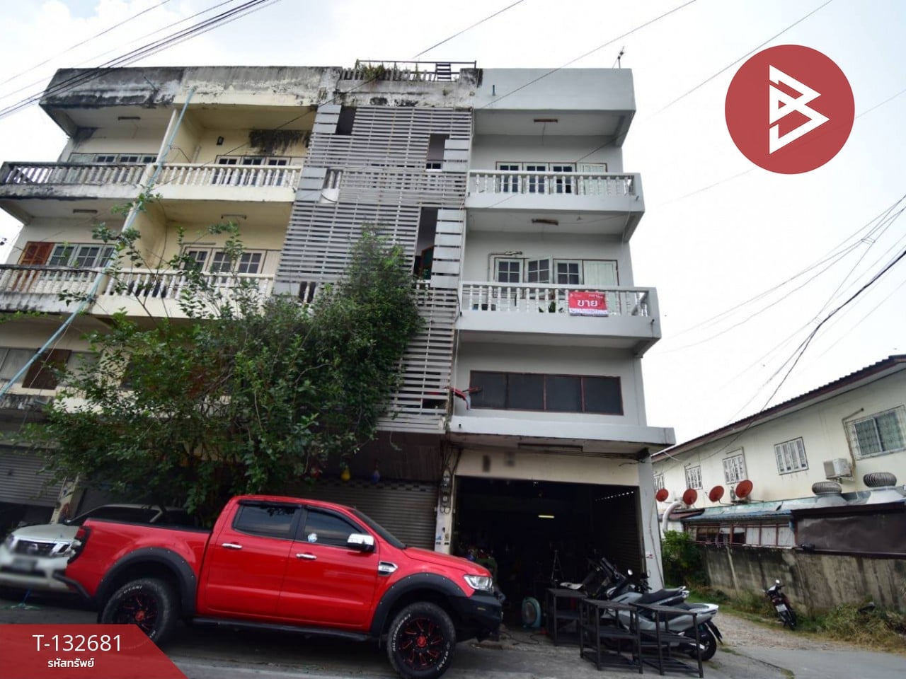 ขายอาคารพาณิชย์ 3 ชั้นครึ่ง เนื้อที่ 17.2 ตร.วา บางกรวย นนทบุรี