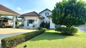 บ้านสวยสไตล์รีสอร์ท 2 หลัง บนที่ดิน 1 ไร่ จ.นครปฐม
