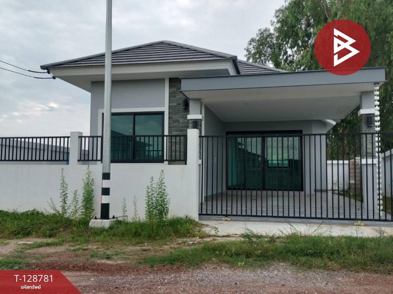 ขายบ้านเดี่ยว เนื้อที่ 40.6 ตร.วา พร้อมอยู่ พิษณุโลก บรรยากาศดี ใกล้แหล่งชุมชน