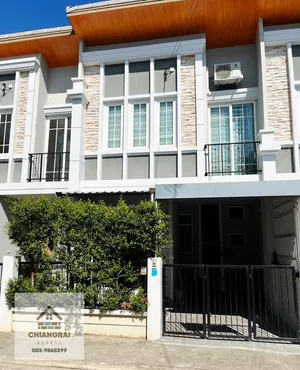 ให้เช่าบ้านทาวน์โฮม Golden Town บิ๊กซี-แยกสนามบิน ตกแต่งพร้อมอยู่ 4ห้องนอน 2ห้องน้ำ