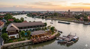 ขายโรงแรมติดแม่น้ำป่าสัก อยุธยา พร้อมร้านอาหารริมน้ำและท่าเรือส่วนตัว 