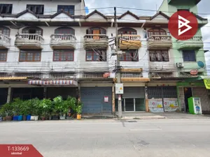 ขายอาคารพาณิชย์ 3 ชั้น เนื้อที่ 30.8 ตร.วา กระทุ่มแบน สมุทรสาคร