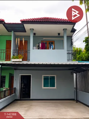 ขายทาวน์เฮ้าส์ 2 ชั้น เนื้อที่ 30.5 ตร.วา ท่าอิฐ อุตรดิตถ์