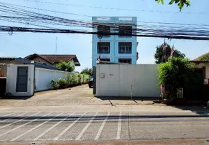 ขายตึกสำนักงาน ติดถนนสวนผัก แขวงตลิ่งชัน เขตตลิ่งชัน กรุงเทพมหานคร