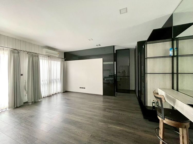 ขาย/ให้เช่าบ้านเดี่ยว VIVE บางนา-กม.7 Modern Luxury พร้อมเข้าอยู่ Mega , ภาพที่ 4
