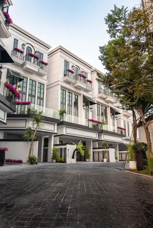 ให้เช่า/ขายบ้านเดี่ยวสุดหรู 4 ชั้น Maison Blanche Sukhumvit 67 ทำเลใจกลางเมือง 7 นาทีถึง BTS พระโขนง