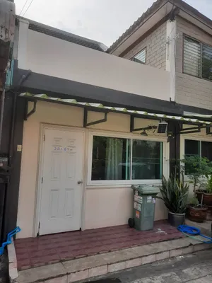 ทาวน์โฮม 2 ชั้น หมู่บ้านบางนาวิลล่า กม.5 ใกล้ถนนใหญ่