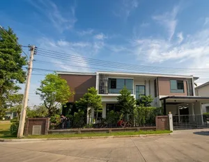 ขาย/ให้เช่าบ้านเดี่ยวหลังมุม THE GRAND พระราม 2 วิวสวน-ทะเลสาบ Built-in ทั้งหลัง พร้อมเข้าอยู่
