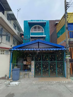 ขายทาวน์เฮ้าส์  3 ชั้น 22 ตร.วา. คลองหลวง 21 ใกล้บุญถาวร รังสิต