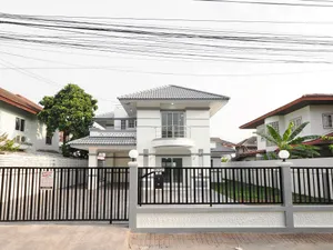 ขายราคาพิเศษ บ้านเดี่ยว 2 ชั้น ขนาด 80.3 ตรว. 3 ห้องนอน 3 ห้องน้ำ ม.อู่ทองเพลส2 บ้านหลังใหญ่ ถนนเมน ฟังชั่นดี พร้อมเฟอร์ พื้นที่กว้างมาก [เปียร์นนท์-ลำลูกกา]