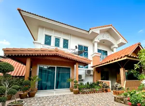 บ้านเดี่ยว พร้อมห้องสำหรับค้าขาย เปิดออฟฟิศ ติดถนนเมน