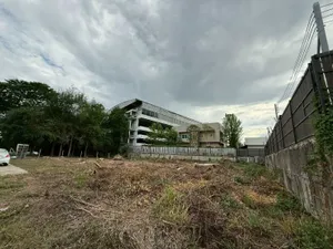 ขายที่ดิน จังหวัดเชียงใหม่ อำเภอเมืองเชียงใหม่ ตำบลฟ้าฮ่าม 277 ตรว. (น้ำไม่ท่วม) ผังเมืองสีส้ม หน้ากว้าง 36 เมตร