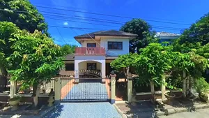 ขายบ้านเดี่ยว หลังมุม ม.วนาแลนด์ ใกล้เมืองแปดริ้ว ฉะเชิงเทรา 4นอน 72 ตร.วา (ไม่มีค่าส่วนกลาง)