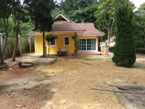 ขายบ้านพร้อมที่ดินเขาใหญ่ 87 ตร.ว. หลัง Chocolate Factory ใกล้ถนนธนะรัชต์ เดินทางง่าย